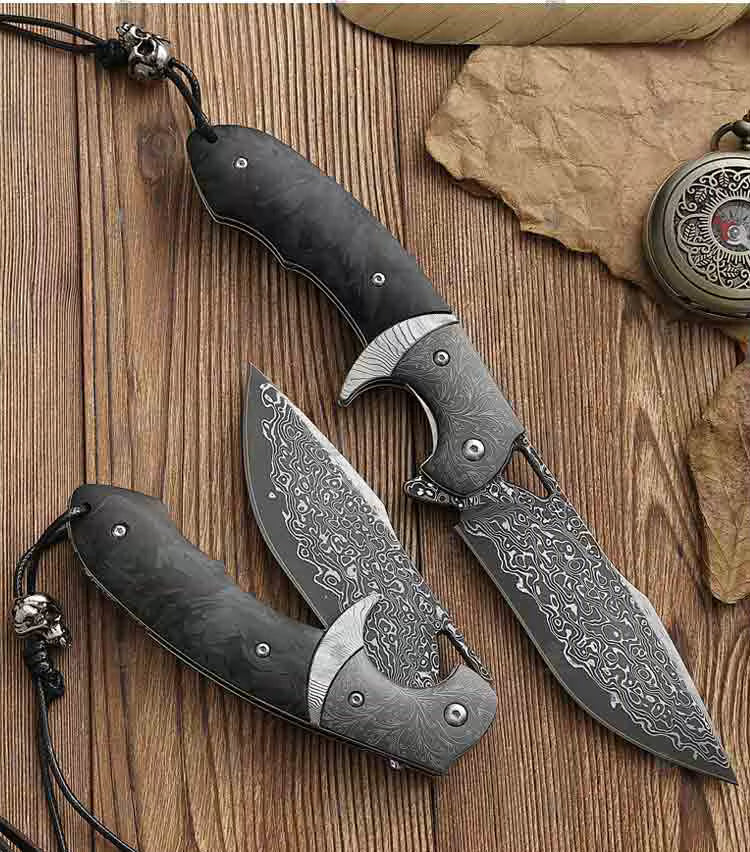 Damascus 73 layers folding pocket knife, handle is Carbone